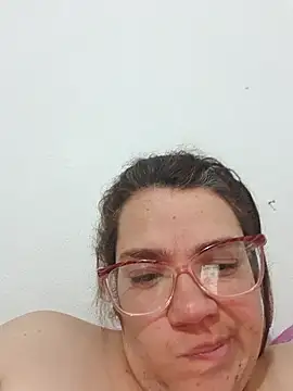 Snapshot of karlythoth@xh chatting on 10/21/25, 03:13 karlythothxh online show from 10/21/25, 03:13