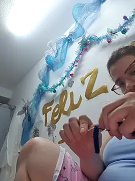 Snapshot of karlythoth@xh chatting on 11/09/25, 04:49 karlythothxh online show from 11/09/25, 04:49