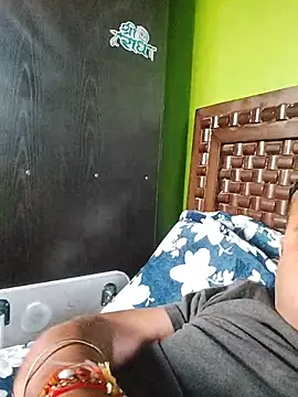 Snapshot of jhonbrick chatting on 10/22/25, 11:43 jhonbrick online show from 10/22/25, 11:43