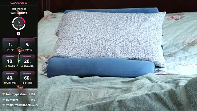 Snapshot of thornburyrose chatting on 02/08/25, 09:46 thornburyrose online show from 02/08/25, 09:46