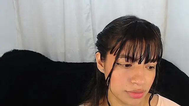 Snapshot of Liz_Galactic chatting on 01/28/25, 06:16 Liz Galactic online show from 01/28/25, 06:16