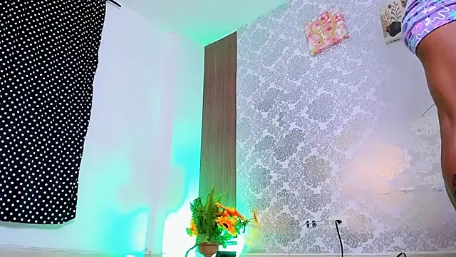 kelly thomson online show from 11/08/25, 11:03