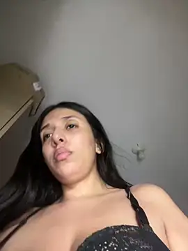 kiaraglam2 online show from 03/23/25, 05:43