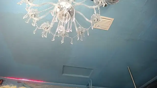 Snapshot of ADRIANNA_FOX chatting on 11/08/25, 07:12 ADRIANNA FOX online show from 11/08/25, 07:12