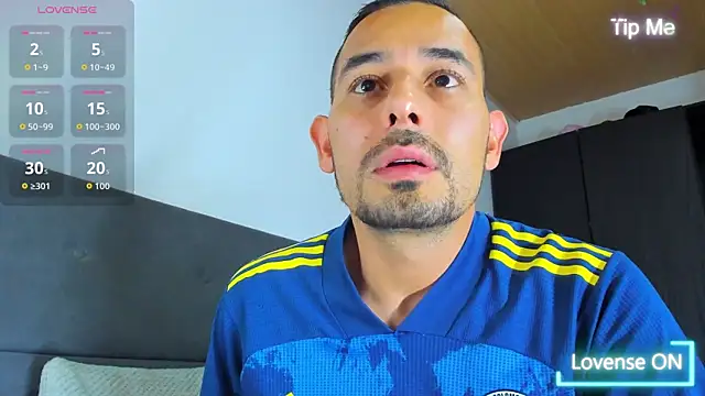 jhonyalzate2 online show from 10/10/25, 12:53