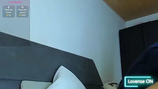 jhonyalzate2 online show from 11/13/25, 03:05