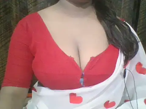 Snapshot of Mahi_love21 chatting on 01/01/25, 08:04 Mahi love21 online show from 01/01/25, 08:04