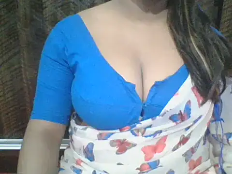 Snapshot of Mahi_love21 chatting on 01/18/25, 03:49 Mahi love21 online show from 01/18/25, 03:49