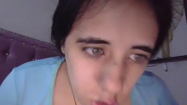 Snapshot of annarose19 chatting on 12/24/24, 01:06 annarose19 online show from 12/24/24, 01:06