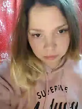 Zuli Kiska online show from 12/03/24, 08:28