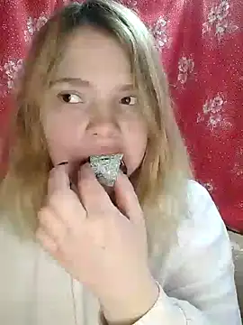 Zuli Kiska online show from 01/19/25, 08:41