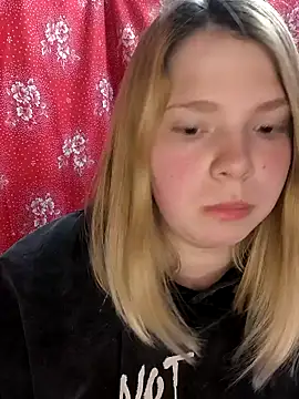 Zuli Kiska online show from 03/14/25, 09:21