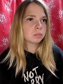 Zuli Kiska online show from 09/18/25, 11:12