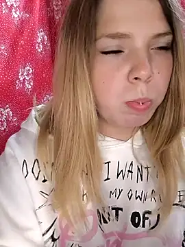 Zuli Kiska online show from 10/03/25, 11:18