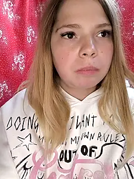 Zuli Kiska online show from 10/05/25, 11:41