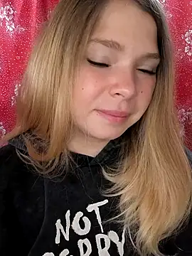 Zuli Kiska online show from 10/07/25, 06:32