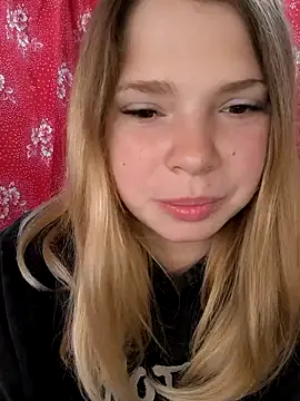 Zuli Kiska online show from 10/14/25, 06:36