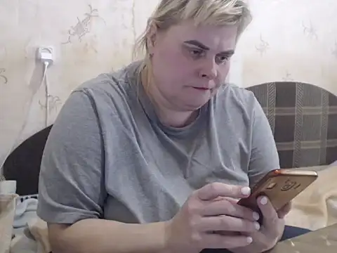 Snapshot of Ameliabusty chatting on 02/14/25, 09:45 Ameliabusty online show from 02/14/25, 09:45