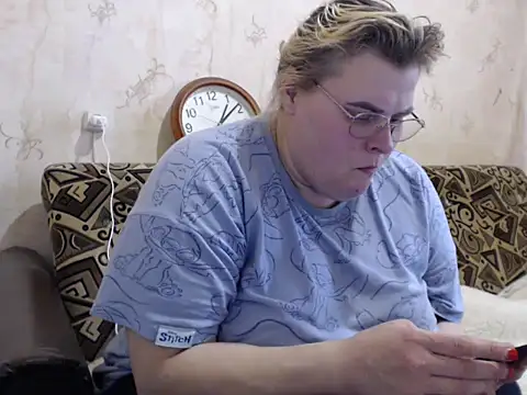 Snapshot of Ameliabusty chatting on 11/12/25, 11:10 Ameliabusty online show from 11/12/25, 11:10