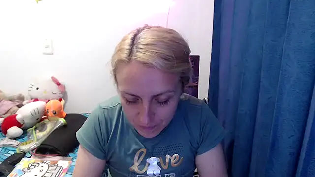 kittykalor09 online show from 12/12/24, 05:10