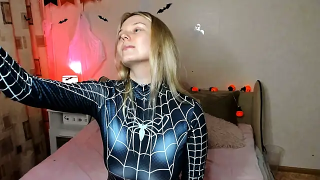 Snapshot of Vivian_Davis chatting on 11/04/25, 05:56 Vivian Davis online show from 11/04/25, 05:56