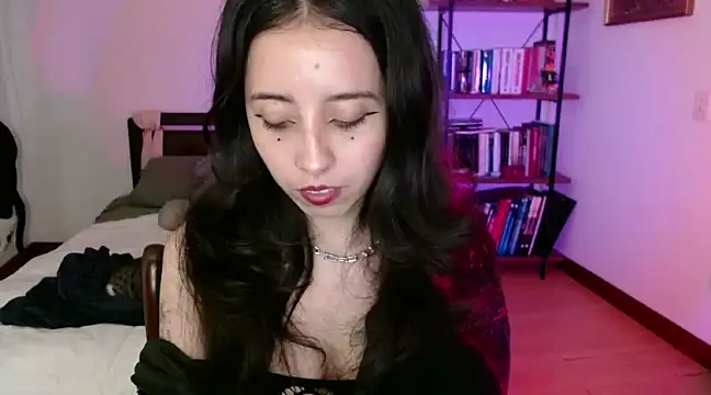 babyluna 8 8 online show from 01/01/25, 05:43