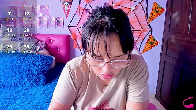 crissn0707 online show from 10/27/25, 01:37