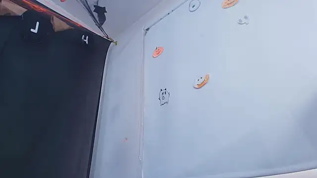 timkerbell  online show from 11/04/25, 07:13