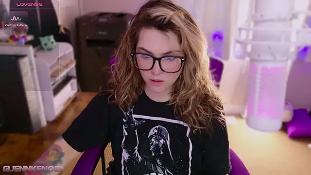 Snapshot of JennKenobi chatting on 02/24/25, 03:53 JennKenobi online show from 02/24/25, 03:53