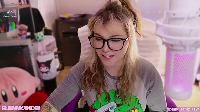 Snapshot of JennKenobi chatting on 02/27/25, 04:10 JennKenobi online show from 02/27/25, 04:10