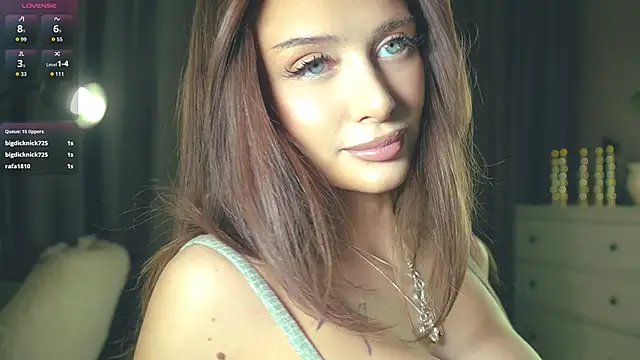 Snapshot of SanySenise chatting on 11/12/25, 05:46 SanySenise online show from 11/12/25, 05:46