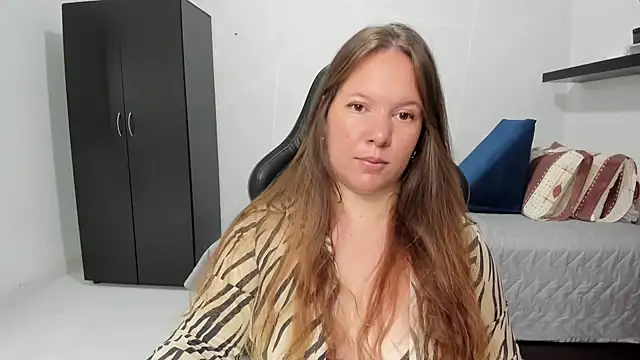 tamy shine87 online show from 09/28/25, 07:41