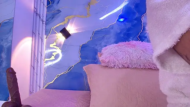 lorrayne  online show from 11/14/25, 12:26