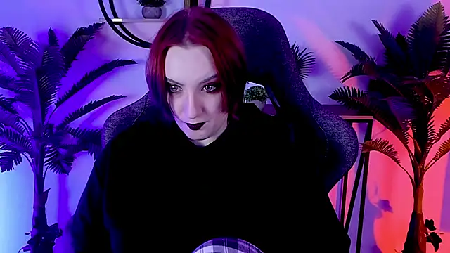 Snapshot of AsheLucker chatting on 12/15/24, 11:53 AsheLucker online show from 12/15/24, 11:53