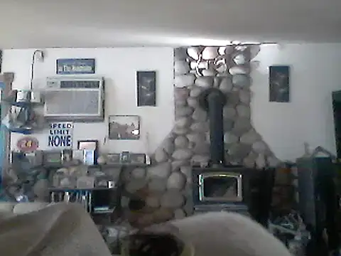 Snapshot of CROSSCOUNTRY1 chatting on 12/05/24, 04:12 CROSSCOUNTRY1 online show from 12/05/24, 04:12