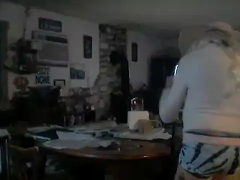 Snapshot of CROSSCOUNTRY1 chatting on 12/11/24, 10:38 CROSSCOUNTRY1 online show from 12/11/24, 10:38