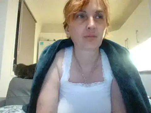 Snapshot of MssAngela chatting on 01/02/25, 06:45 MssAngela online show from 01/02/25, 06:45