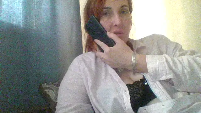 Snapshot of MssAngela chatting on 03/07/25, 08:34 MssAngela online show from 03/07/25, 08:34