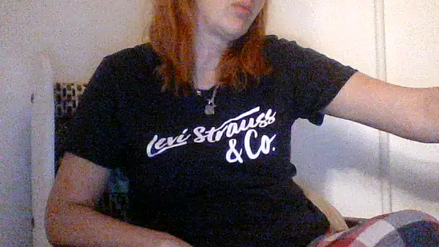 Snapshot of MssAngela chatting on 09/26/25, 08:24 MssAngela online show from 09/26/25, 08:24