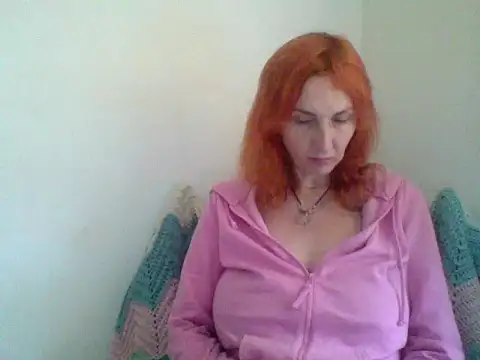 Snapshot of MssAngela chatting on 10/23/25, 06:02 MssAngela online show from 10/23/25, 06:02