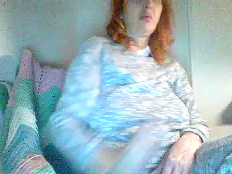 Snapshot of MssAngela chatting on 11/02/25, 04:15 MssAngela online show from 11/02/25, 04:15