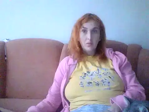 Snapshot of MssAngela chatting on 11/03/25, 08:26 MssAngela online show from 11/03/25, 08:26