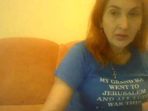 Snapshot of MssAngela chatting on 11/11/25, 11:32 MssAngela online show from 11/11/25, 11:32