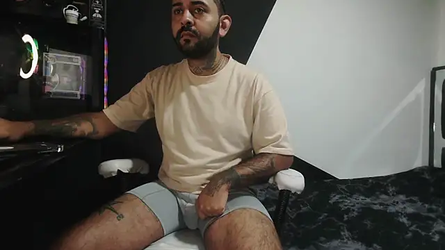 TeddyGominola  online show from 10/06/25, 04:15