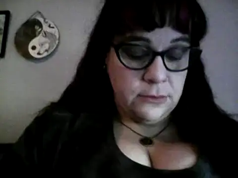 Snapshot of GothyBaby chatting on 01/02/25, 06:01 GothyBaby online show from 01/02/25, 06:01