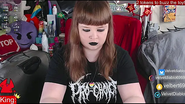 Snapshot of VelvetDiablo chatting on 01/09/25, 01:29 VelvetDiablo online show from 01/09/25, 01:29