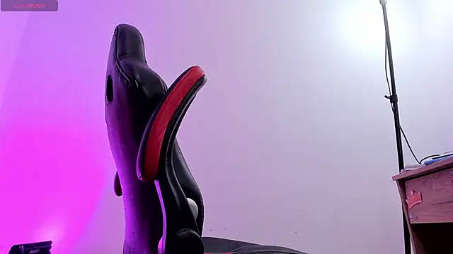 MaryJaneDove online show from 12/20/24, 09:00