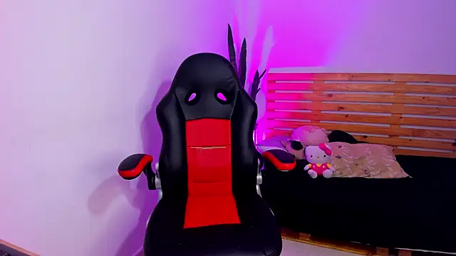 MaryJaneDove online show from 02/02/25, 02:59