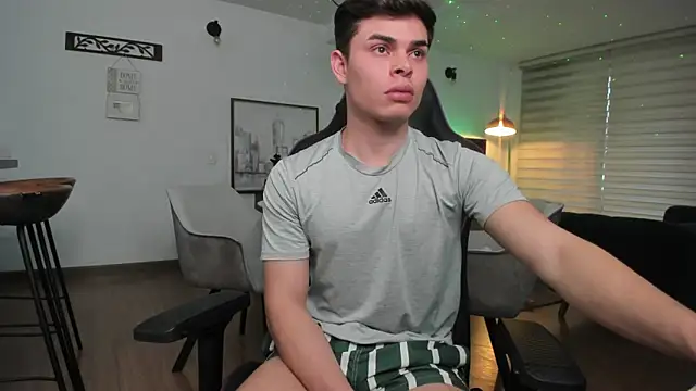 alejooo twink online show from 02/27/25, 09:47