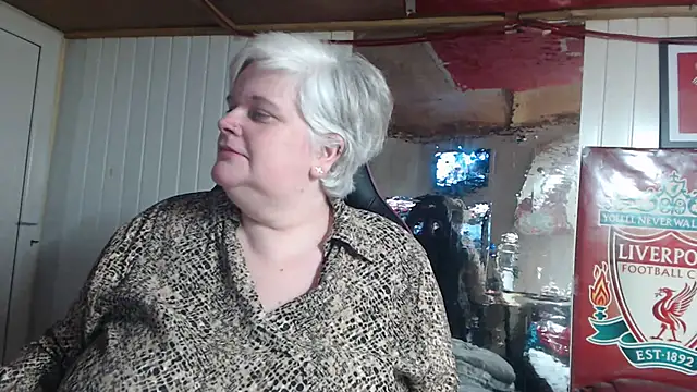 sexychazza16 online show from 12/13/24, 06:16